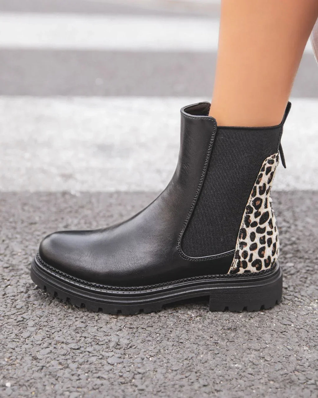OISLOHÉ Botas Negras Leopardo